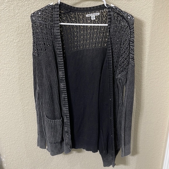 Size small cardigan - Picture 1 of 1